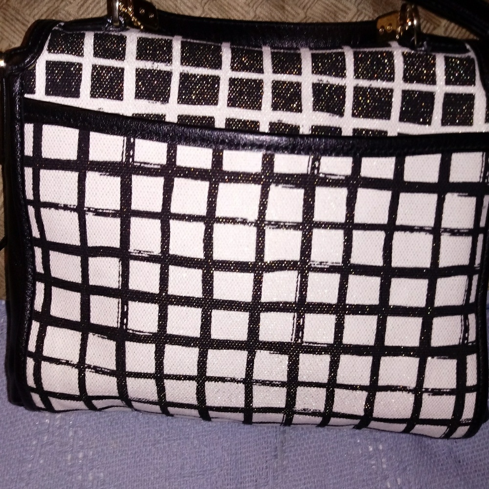 COACH HANDBAG - Picture 2 of 6